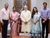 Delhi CM extend diwali greetings to PM Modi
