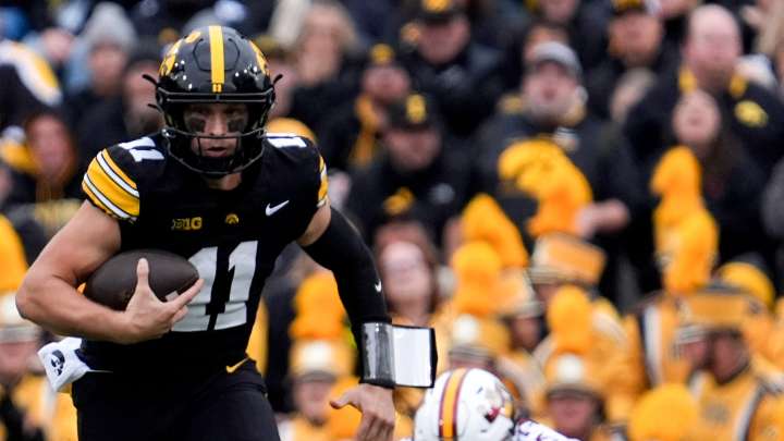 Iowa vs Minnesota report card, Hawkeyes football dominates every phase