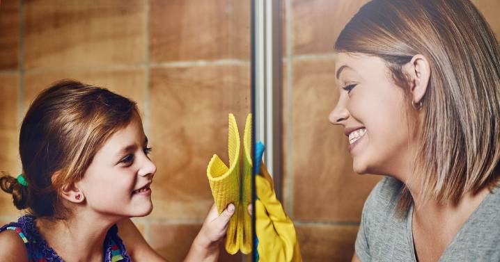 'Perfect' £1.50 shower screen cleaning hack as experts say 'forget everything else'