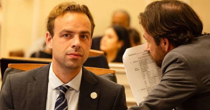 Petition seeks to remove Councilmember Rollin Horton from office