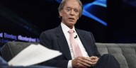 Bill Gross says gold is now a 'momentum/meme asset' — and if you want to buy it, then wait awhile