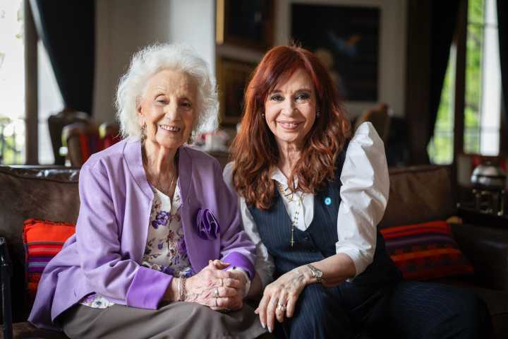 Cristina Kirchner saludó a Estela de Carlotto por su cumpleaños: «Vino a visitarme»