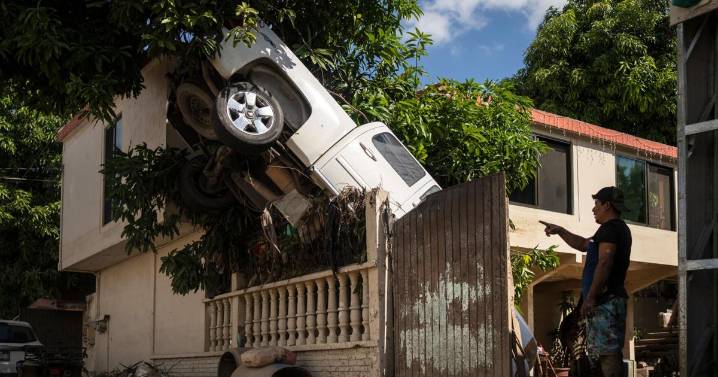 Mexico looks for missing people and rushes to help after torrential rains killed at least 47 |