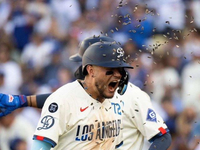 Miguel Rojas presente en el dramático tercer juego