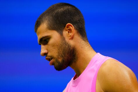 WATCH: Carlos Alcaraz Confronts Coach During Tense Paris Masters Clash With Cameron Norrie Carlos Alcaraz’s fiery courtside clash with Coach Juan Carlos Ferrero dominates headlines during Paris Master