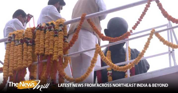 Goa Chief Minister Pramod Sawant pays tibute to Mahatma Gandhi on 156th Birth Anniversary