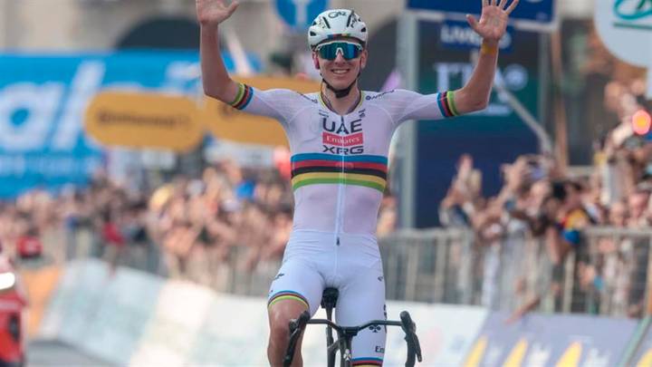 Ciclista Pogacar gana por quinta vez al hilo el Giro de Lombardía