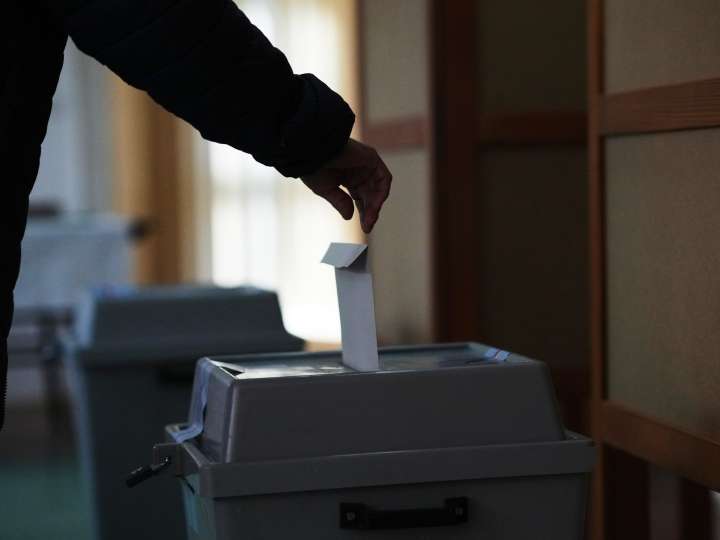 Czechs vote in elections that could usher in populist billionaire