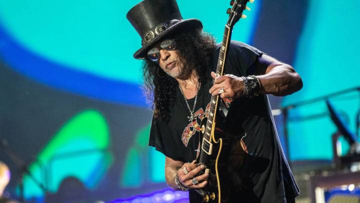 Slash Teases New Guns N' Roses Album: 'It's Coming'