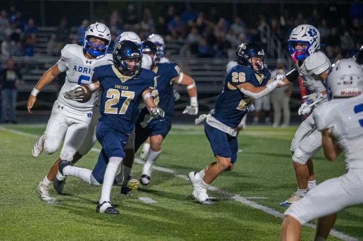 Ann Arbor-area football conference standings after Week 7