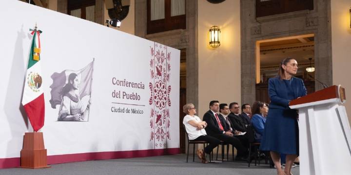 La mañanera de hoy 3 de octubre | Ejecutivo pide al Legislativo corregir redacción de artículo para evitar retroactividad de la Ley de Amparo - Infobae