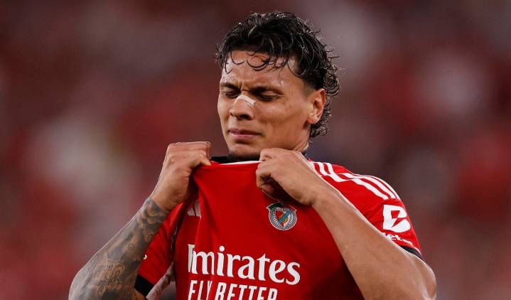 Histórico jugador portugués salió en defensa de Richard Ríos