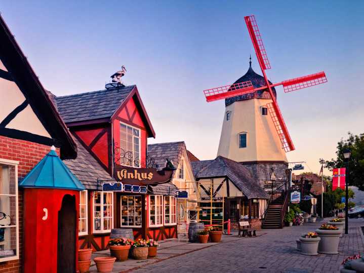 13 of the most distinctive cultural neighborhoods across the US