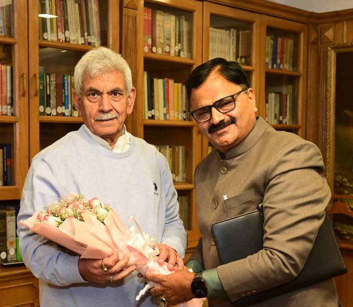 Minister Javed Rana calls on LG Manoj Sinha
