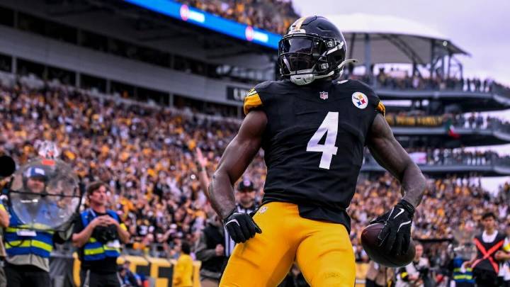 NFL picks against the spread, money line and over/under for Week 9 from self