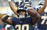 Nick Canepa's report card: Chargers QB, running backs earn A's in blowout win over Vikes