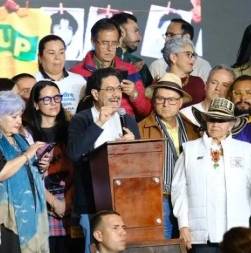 Así fueron los cierres de campaña de Iván Cepeda y Carolina Corcho previo a la consulta del Pacto Histórico
