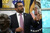 Agentes del FBI recibirán su salario a pesar del cierre del gobierno, afirma Patel