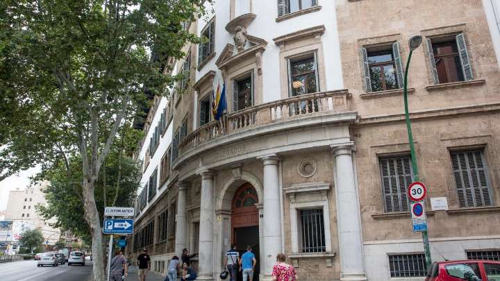 Condenado a una multa por tocamientos a una joven en Felanitx