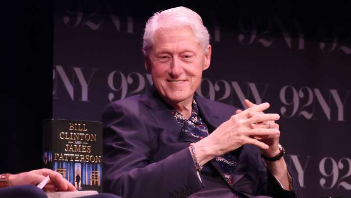 Warning Signs That Hint Bill Clinton's Health May Be On The Decline
