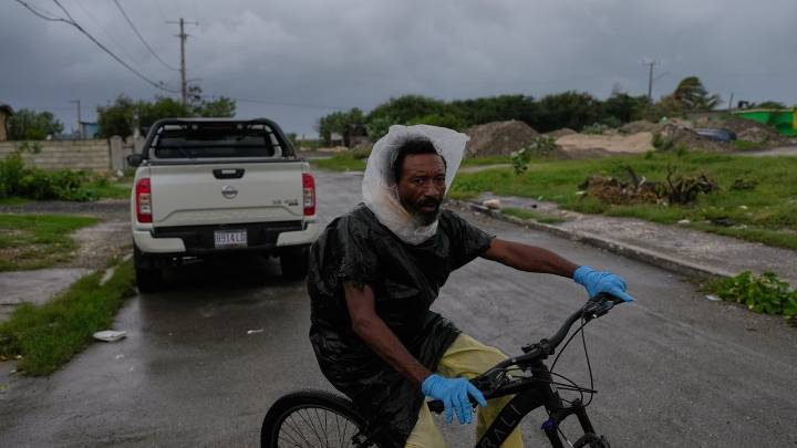 Hurricane Melissa bears down on Jamaica and threatens to be the island's strongest recorded storm
