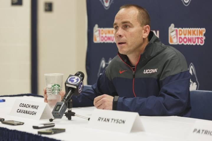 Ohio State earns split with UConn men's hockey in 4