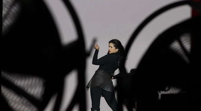 ¡Rosalía revela en México que su próximo álbum rinde homenaje a las “mujeres santas”!