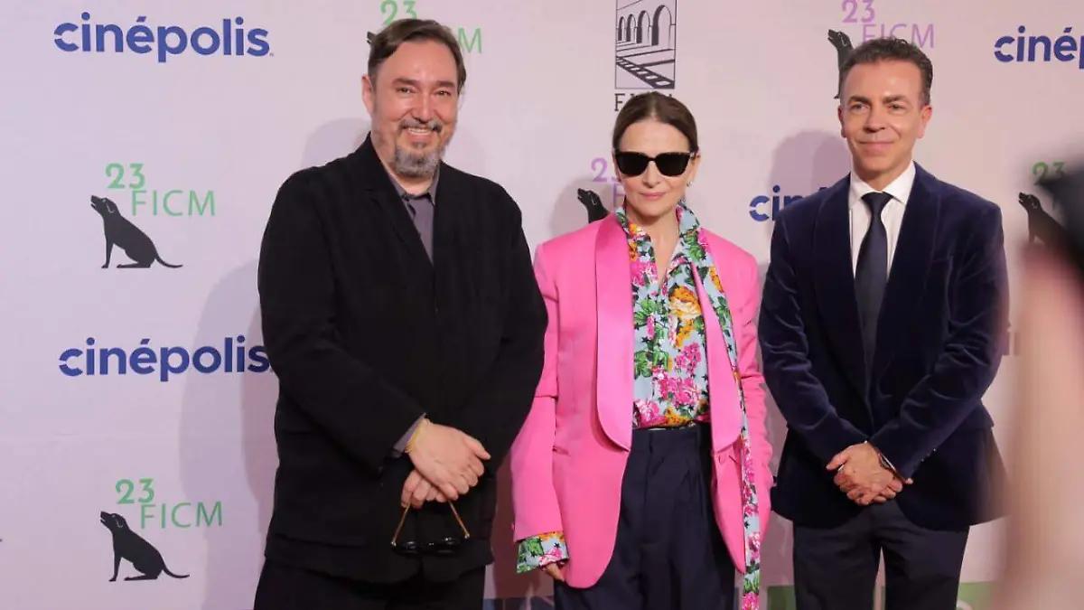 Juliette Binoche, Julio Bracho, Dario Yazbek y más engalanan la alfombra roja del FICM 2025