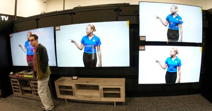 Consumer confidence dips modestly in October with Americans concerned about the future