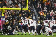 No Hail Mary magic this time and Moody's last-play kick lifts the Bears past the Commanders 25