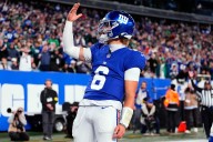 Giants, Jaxson Dart stun Eagles — and suddenly, Brian Daboll’s team has life
