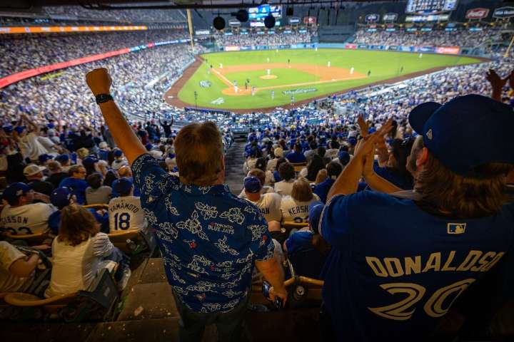 The bleary-eyed behind-the-scenes of Sportsnet’s 18-inning World Series broadcast