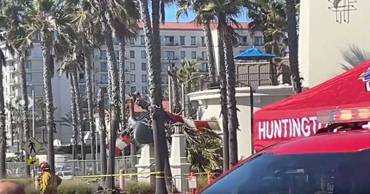 Five hospitalized after Huntington Beach helicopter crash