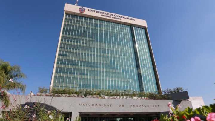 Guía Completa: Trámites de Admisión para Licenciaturas y Preparatorias de UdeG Calendario 2026