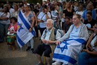 Israelíes esperan retorno de rehenes; “por fin sentimos esperanza”, dicen