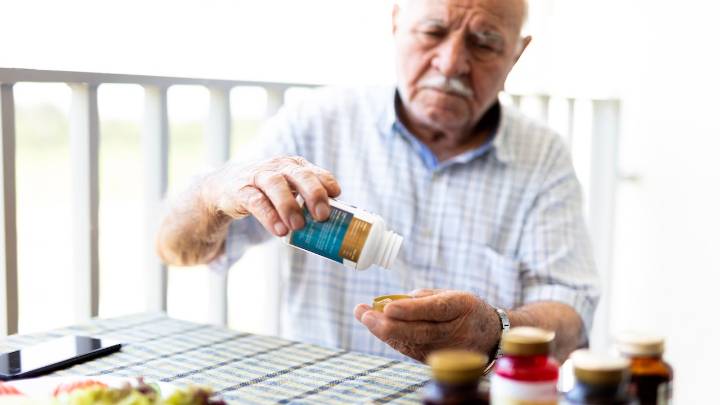 New vitamin K compound shows promise for treating Alzheimer's disease