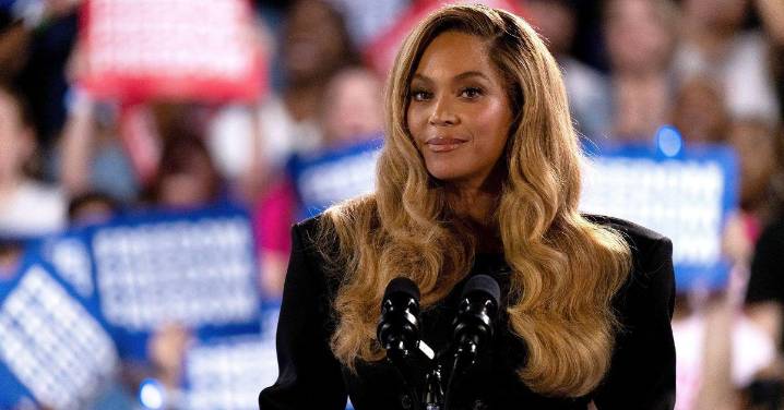 Beyonce Faces Backlash For Wearing 'Enemies Of Peace' T