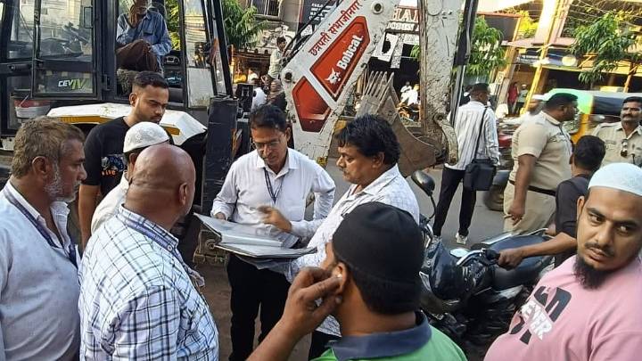 Chhatrapati Sambhajinagar: CSMC Removes 50 Encroachments From Madni Chowk To Central Naka Road