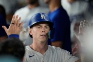 Dodgers carry 3 catchers, including Will Smith, but leave Michael Conforto off roster