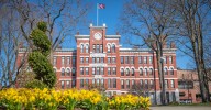 Clark University receives largest gift in its history from Panera founder