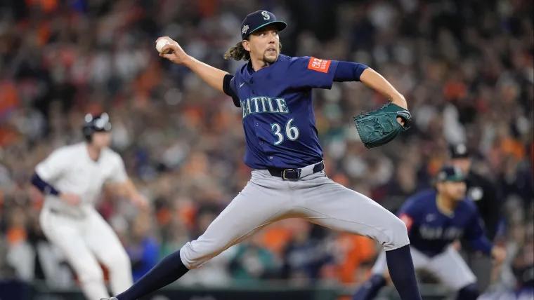 Mariners' Logan Gilbert is 2nd pitcher in Seattle history with a playoff outing this good