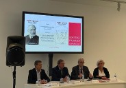 PSOE y UGT expresan el orgullo de su memoria en la inauguración de la exposición sobre su fundador, Pablo Iglesias