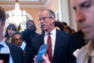 Senate Republicans head to White House amid stalemate on shutdown