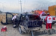 Joven se pasa semáforo en rojo y ocasiona accidente en Saltillo; iba tarde al trabajo