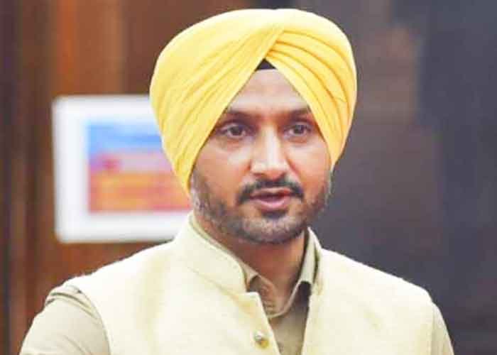 I will do everything I can for the people, says Harbhajan on helping Punjab flood victims