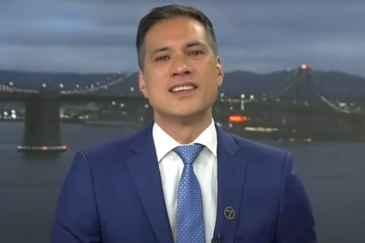 News Anchor Tearily Announces Departure from Network in Heartfelt Speech