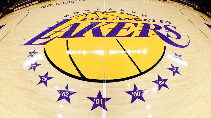 Sources: Mark Walter presenting Lakers bid to NBA committee