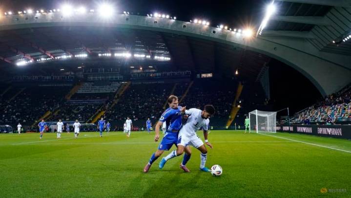 Italy guarantee World Cup playoff spot with 3