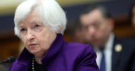Expresidentes de la Reserva Federal se lanzan contra aranceles de Trump: ‘Esto es economía básica’