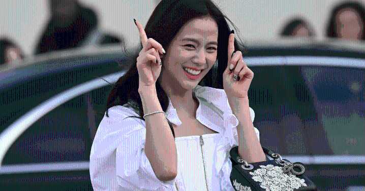 Photos: Jisoo & Zayn’s Song Drop Has Fans Going Wild